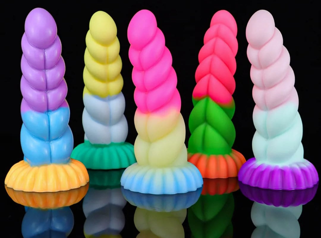 Reina Flexible Dildo